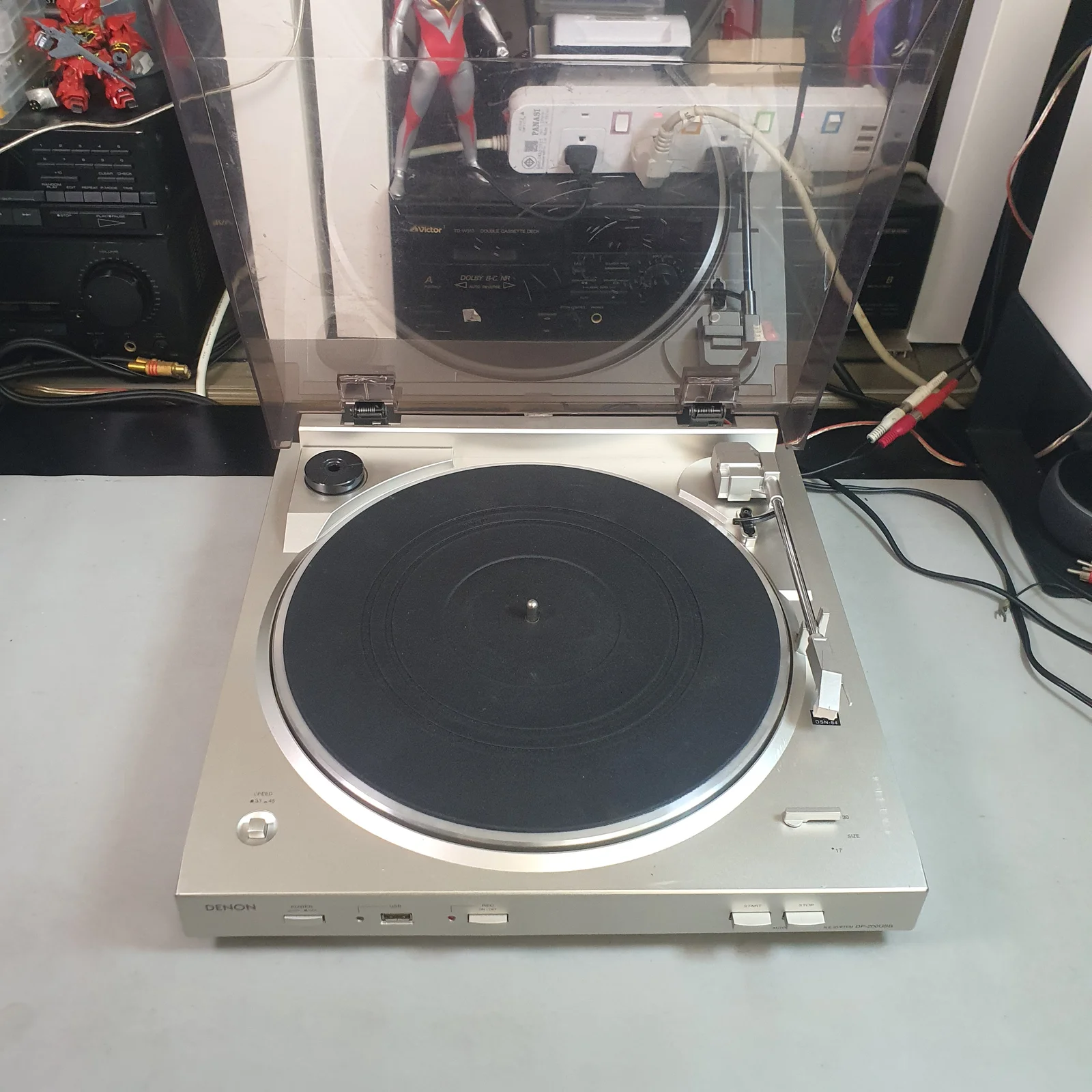 Denon DP-200USB